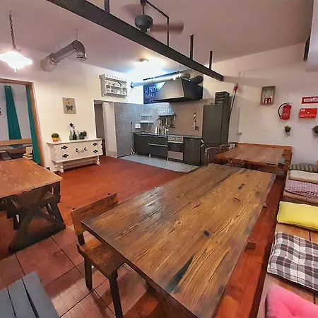 Party House And Garden Holiday home *